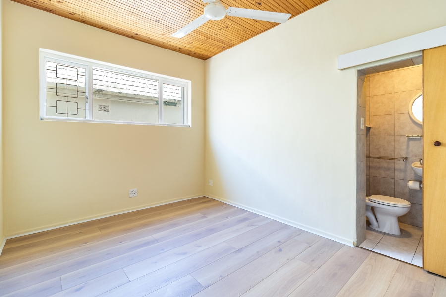 3 Bedroom Property for Sale in Tamboerskloof Western Cape